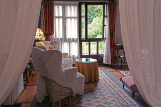 Hoteles rurales de Casonas Asturianas: salón del hotel Casona D'Alevia