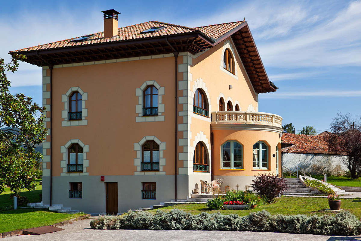 Hoteles rurales de Casonas Asturianas: exterior del hotel La Casona del Viajante