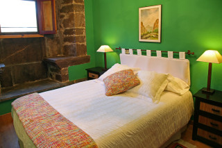 Hoteles rurales de Casonas Asturianas: habitación del hotel Palacio Álvaro Flórez-Estrada